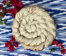 Cargar imagen en el visor de la galería, Ensaïmades Tenda