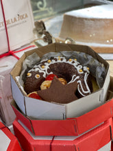 Cargar imagen en el visor de la galería, Peix de Xocolata amb Copinyes de Pasta Reial
